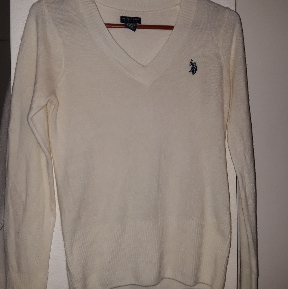 USPA soft cream v neck knit sweater